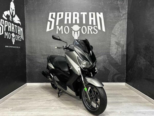 YAMAHA X MAX 125