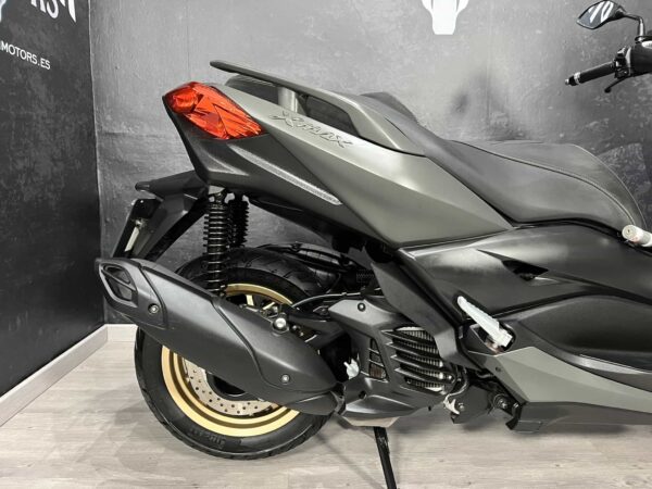 YAMAHA XMAX TECH MAX 125 - Imagen 8