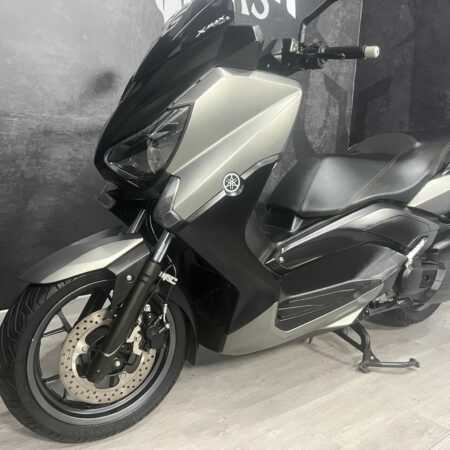 YAMAHA X MAX 125