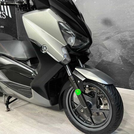 YAMAHA X MAX 125