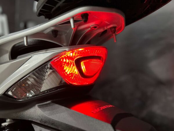 HONDA SH MODE 125 - Imagen 10