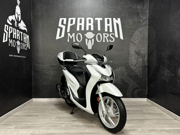 HONDA SH 125I ABS TOP BOX INTELIGENTE