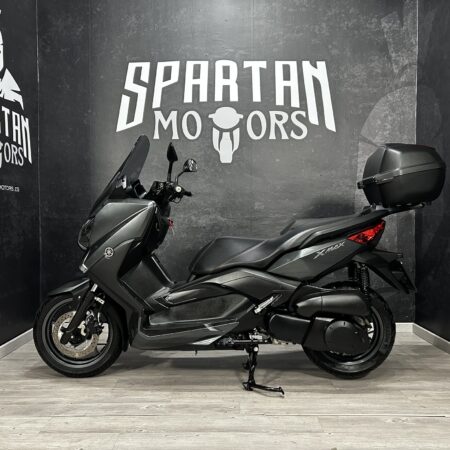 YAMAHA X-MAX 250