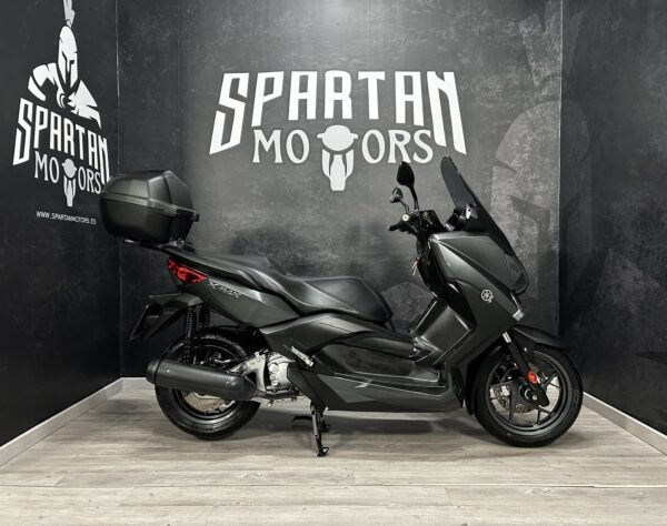 YAMAHA X-MAX 250 - Imagen 3