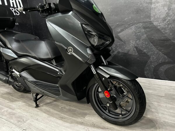 YAMAHA X-MAX 250 - Imagen 6