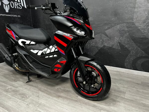 APRILIA SR GT REPLICA 125 ABS - Imagen 6