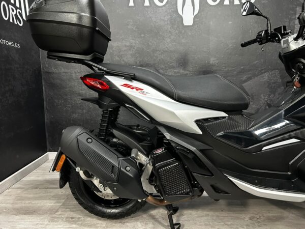 APRILIA SR GT 125 CBS - Imagen 10