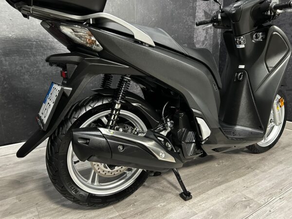 HONDA SH 125I ABS - Imagen 8