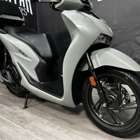 HONDA SHi 125 ABS TOP BOX