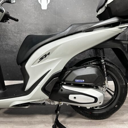 HONDA SHi 125 ABS TOP BOX