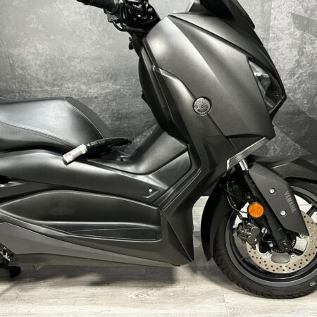 YAMAHA X-MAX 125 ABS