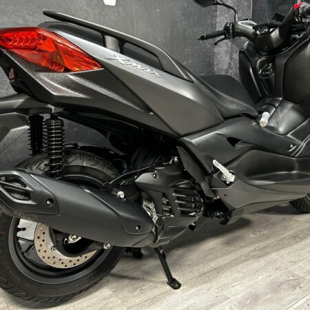 YAMAHA X-MAX 125 ABS