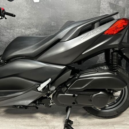 YAMAHA X-MAX 125 ABS