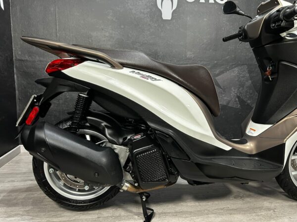 PIAGGIO MEDLEY 125 ABS - Imagen 10