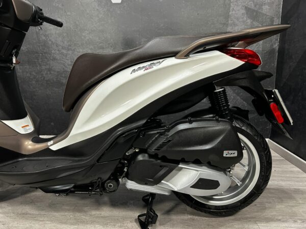 PIAGGIO MEDLEY 125 ABS - Imagen 11